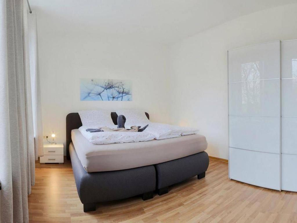Ferienwohnung Leuchtfeuer - Hof Sinswuerden ブットヤーディンゲン エクステリア 写真